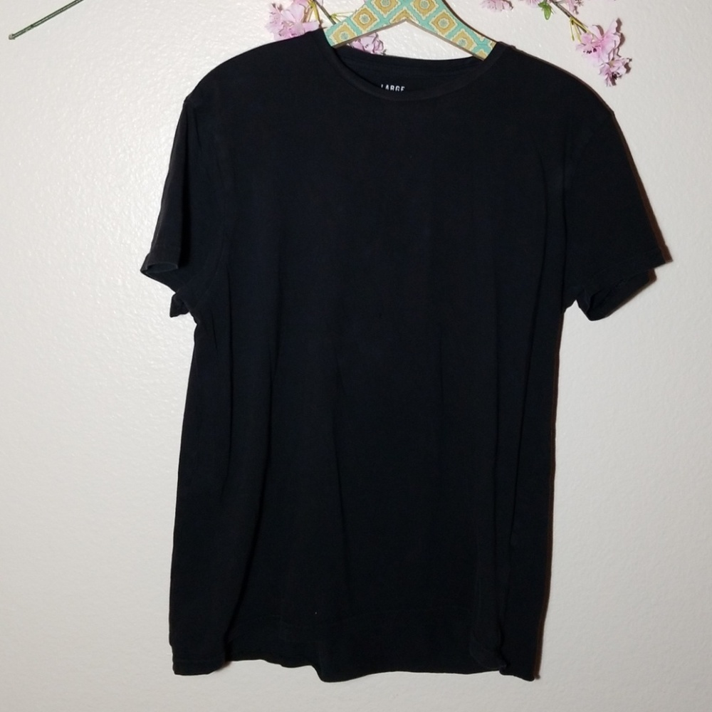 The other Crew large black tshirt